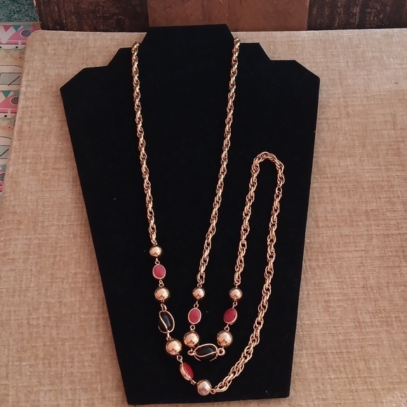 Gold Tone Vintage Black Red Bead Chain Necklace - Picture 3 of 7